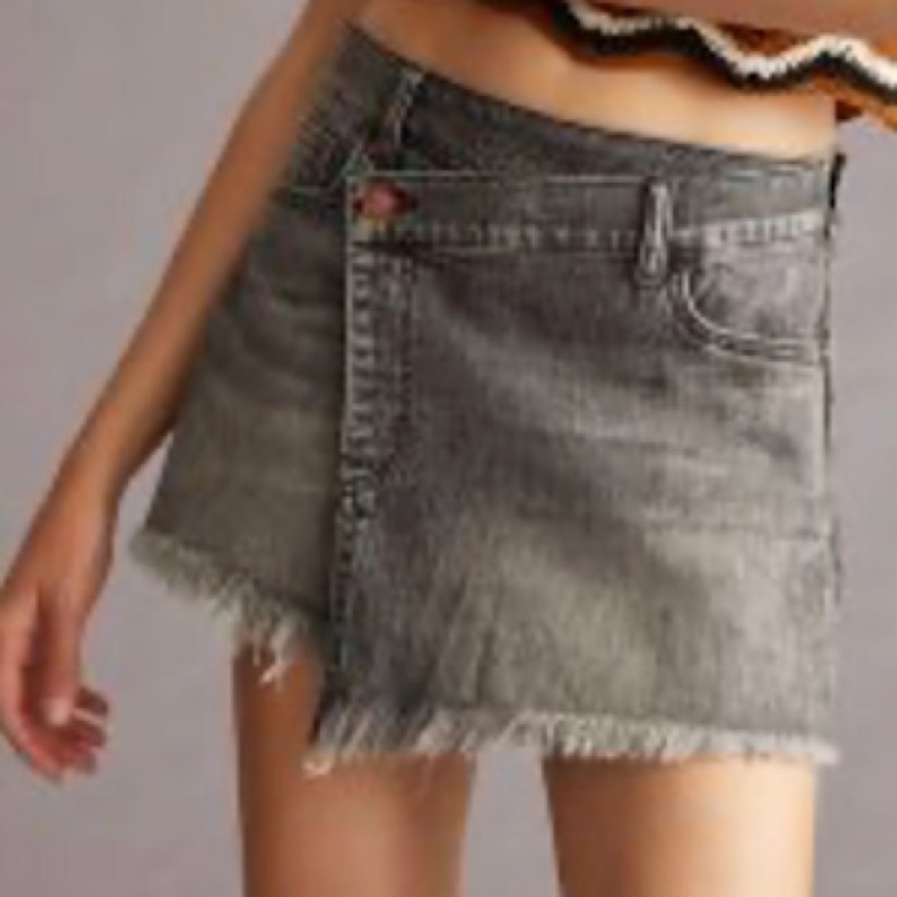 “NEW” Pilcro and the Letterpress Denim Skort - Picture 1 of 4